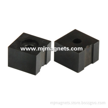 Complex Shaped Injection Bonded Ferrite Magnet